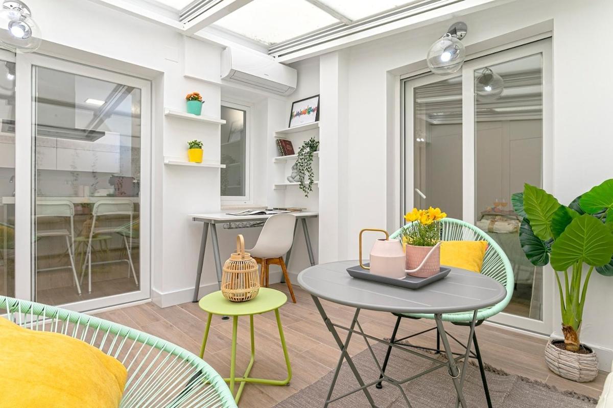 -Malagasunapts-Citycentre Private Patio Bagian luar foto